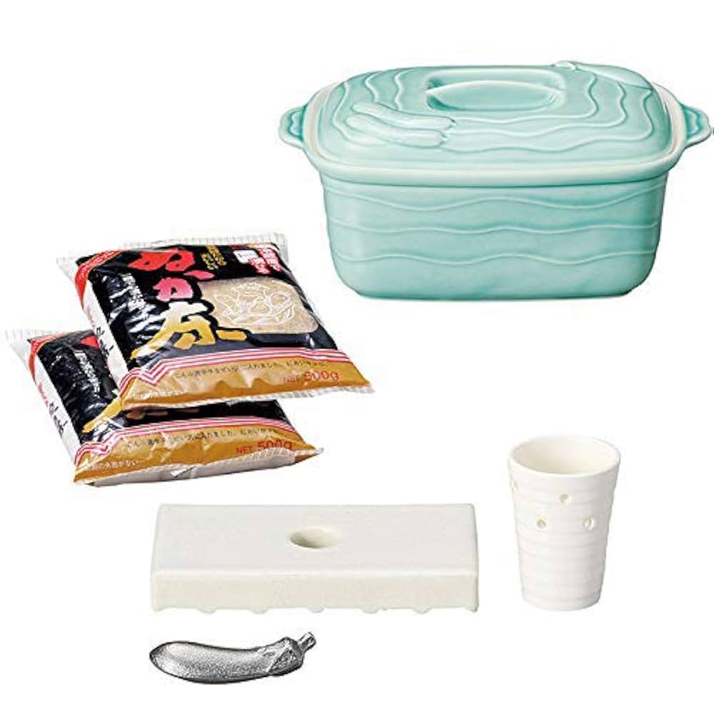 【廃盤商品】つけもの名人 漬け物容器 黒 伊賀焼 陶器 ぬか床 水抜き付き 廃盤商品】つけもの名人 漬け物容器 黒 伊賀焼 陶器 ぬか床 水